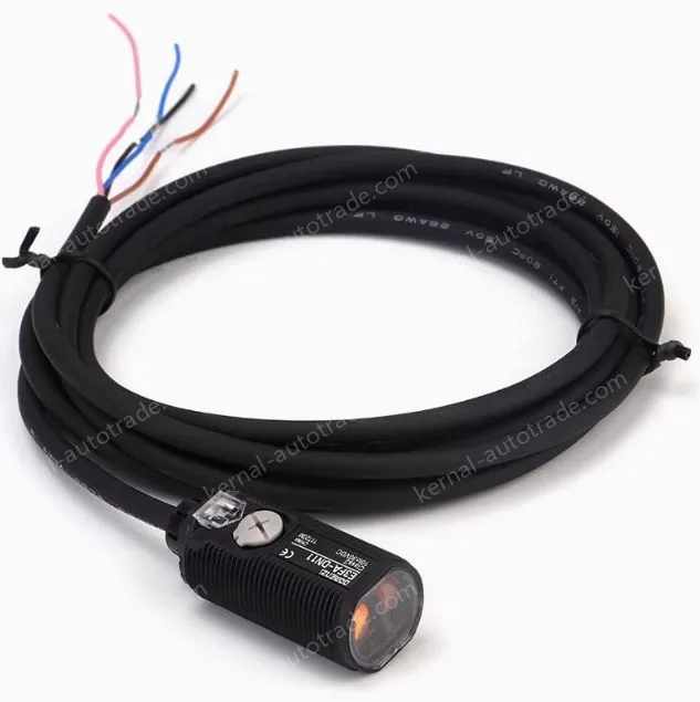 M12 plug-in type Diffuse reflection photoelectric switch,10-30VDC 3-wire proximity switch E3FA-DN21